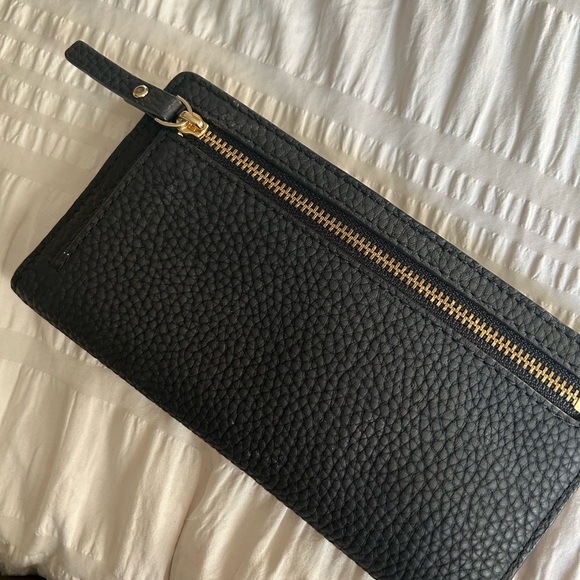Kate Spade wallet - Picture 2 of 3